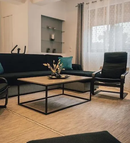 Papa's House فيلة Kalithies