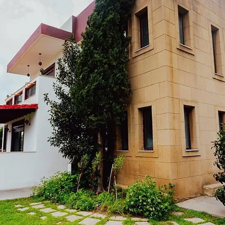Βίλα Papa's House Καλυθιές